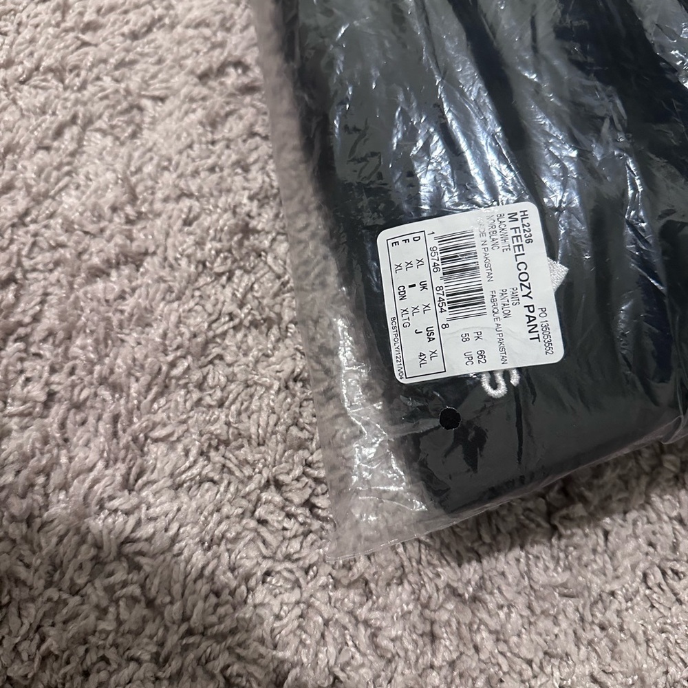 Adidas Men’s Cozy Pant XL Black Sweatpants - Picture 5 of 6